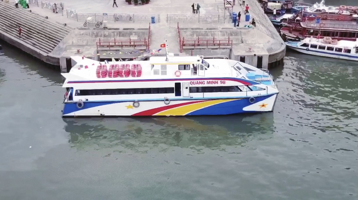 Tàu Cao Tốc Ao Tiên đi Quan Lạn